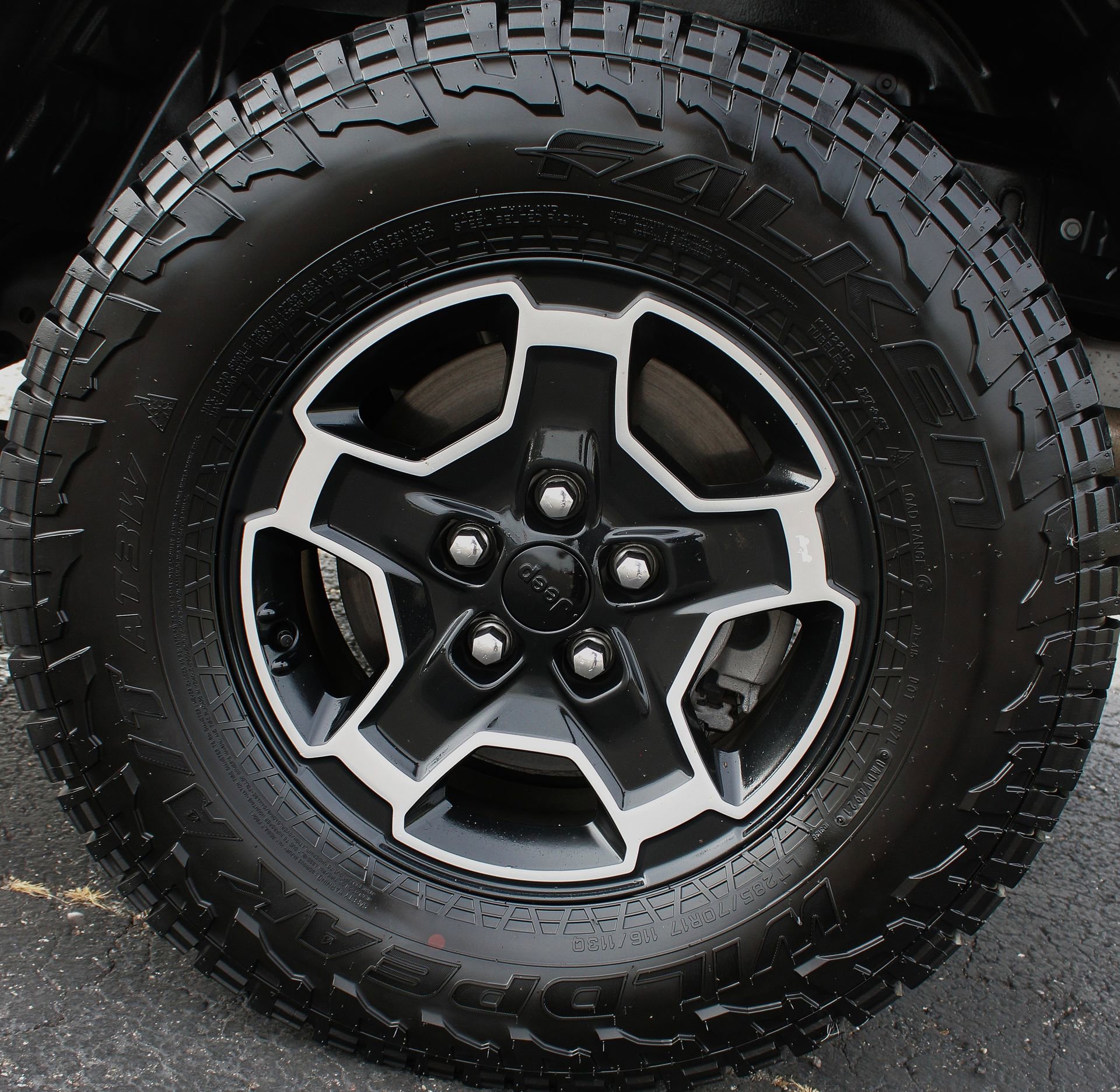 Used 2022 Jeep Gladiator Mojave image 11