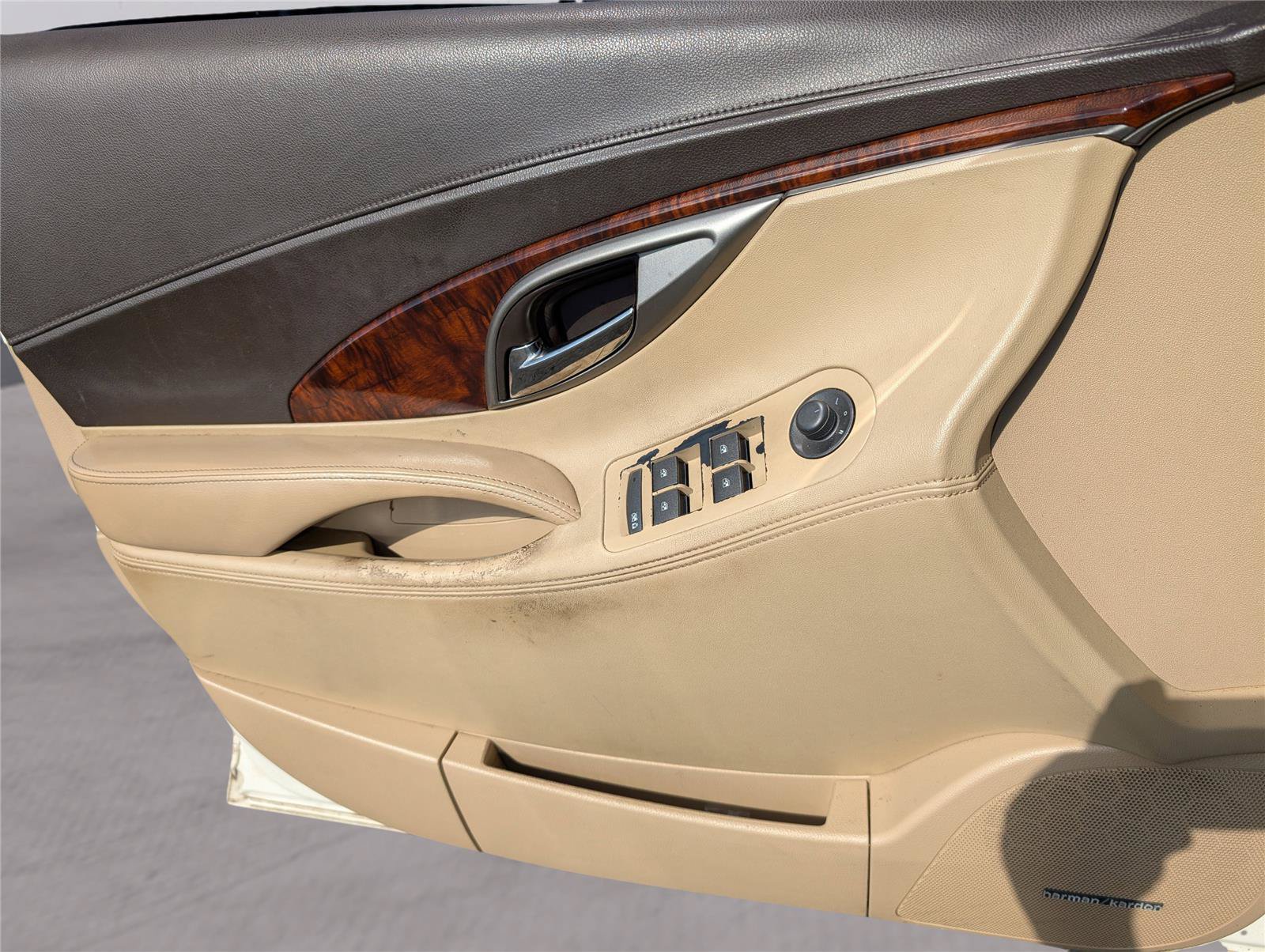 Used 2012 Buick LaCrosse Premium w/ Driver Confidence Package FWD image 11