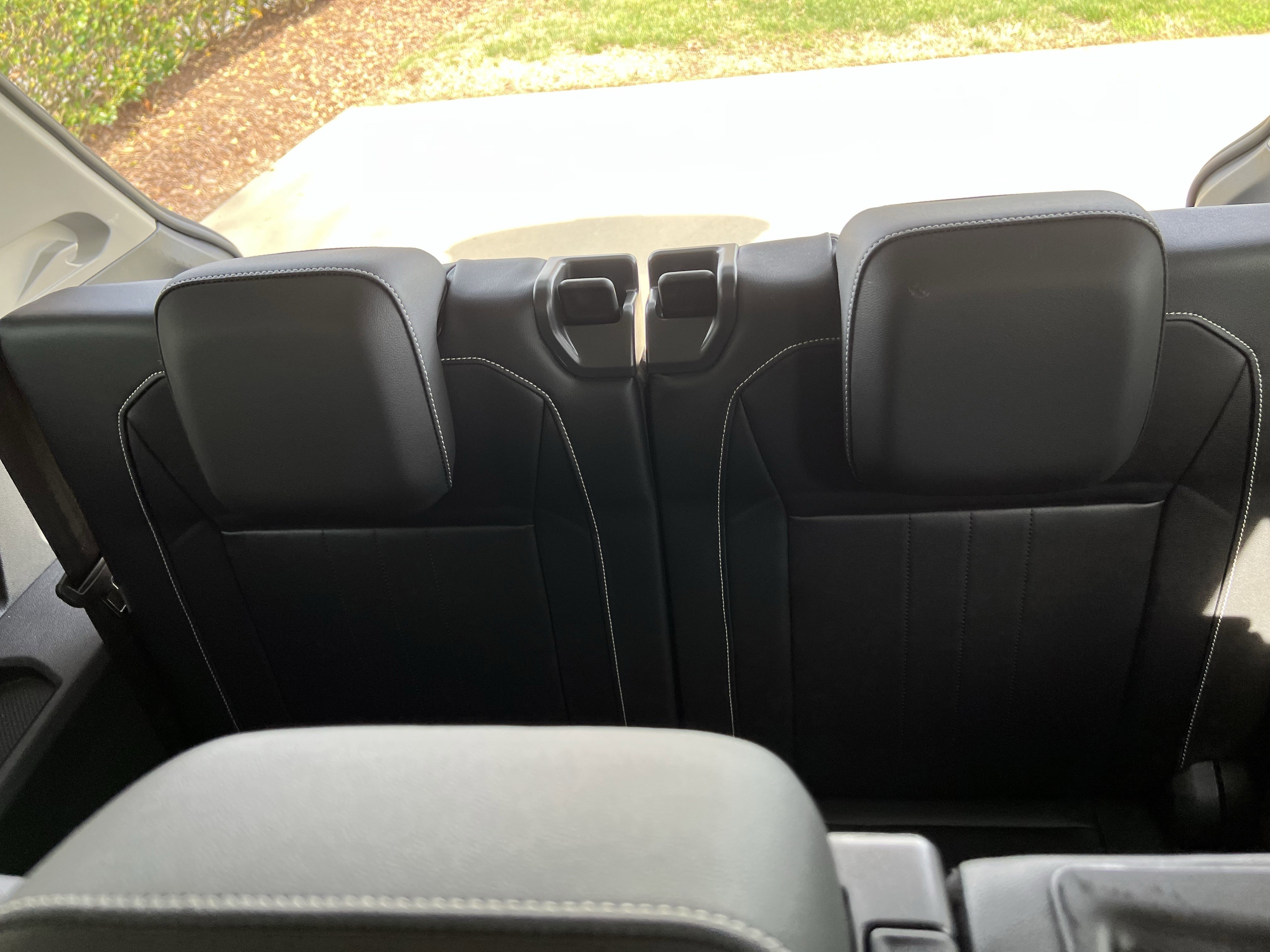 Used 2022 Volkswagen Tiguan SE FWD image 33