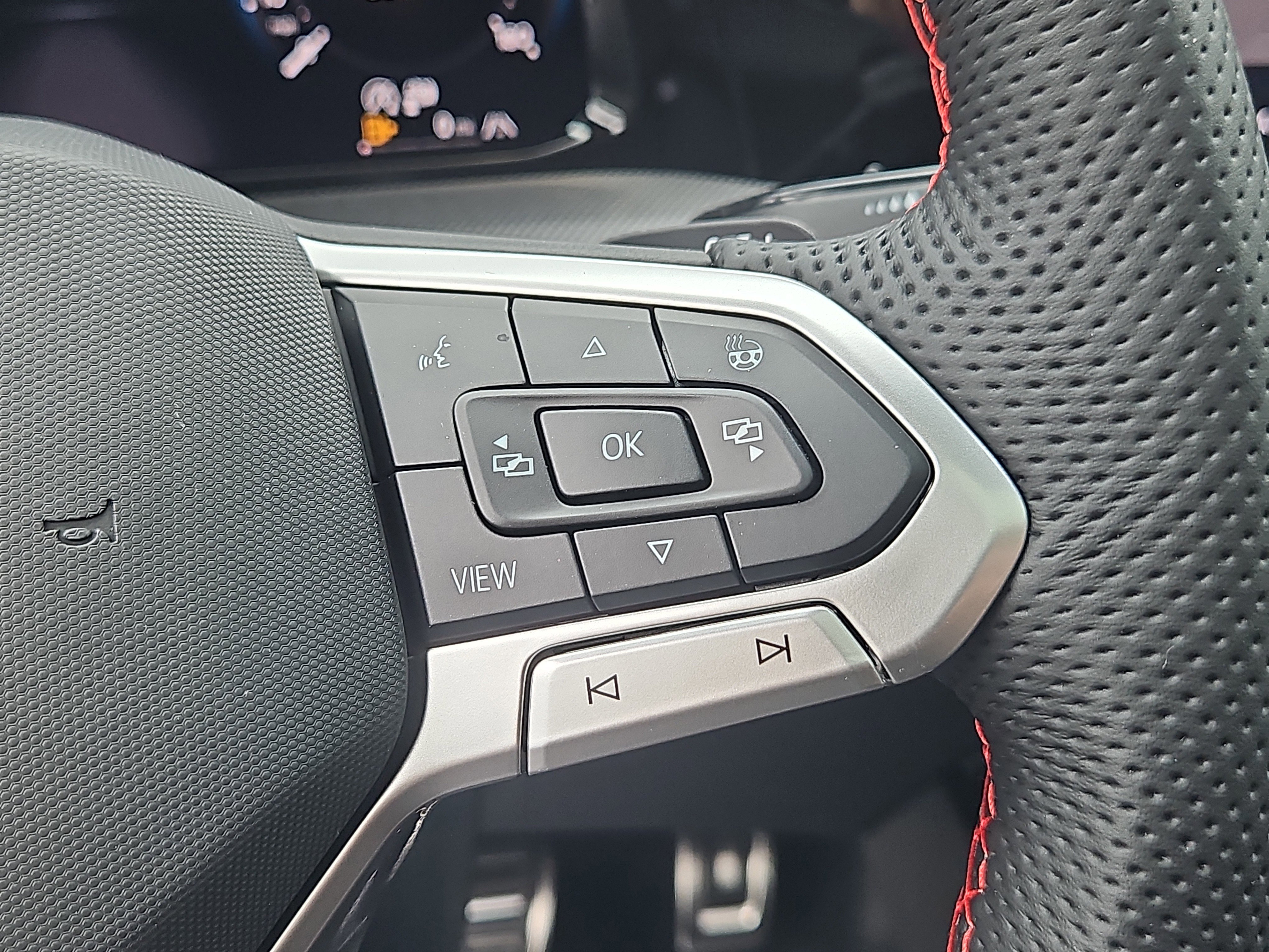 New 2025 Volkswagen GTI SE image 16