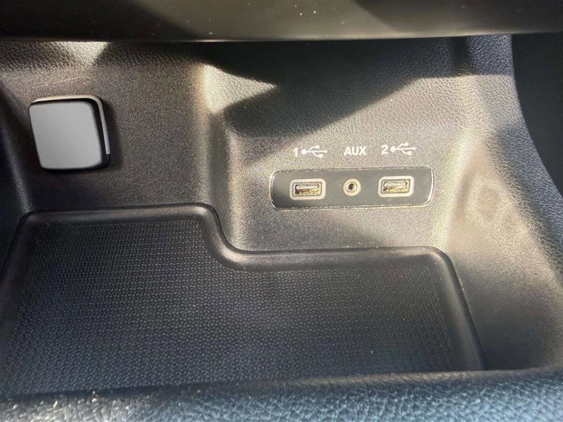 Used 2018 Dodge Durango GT image 39