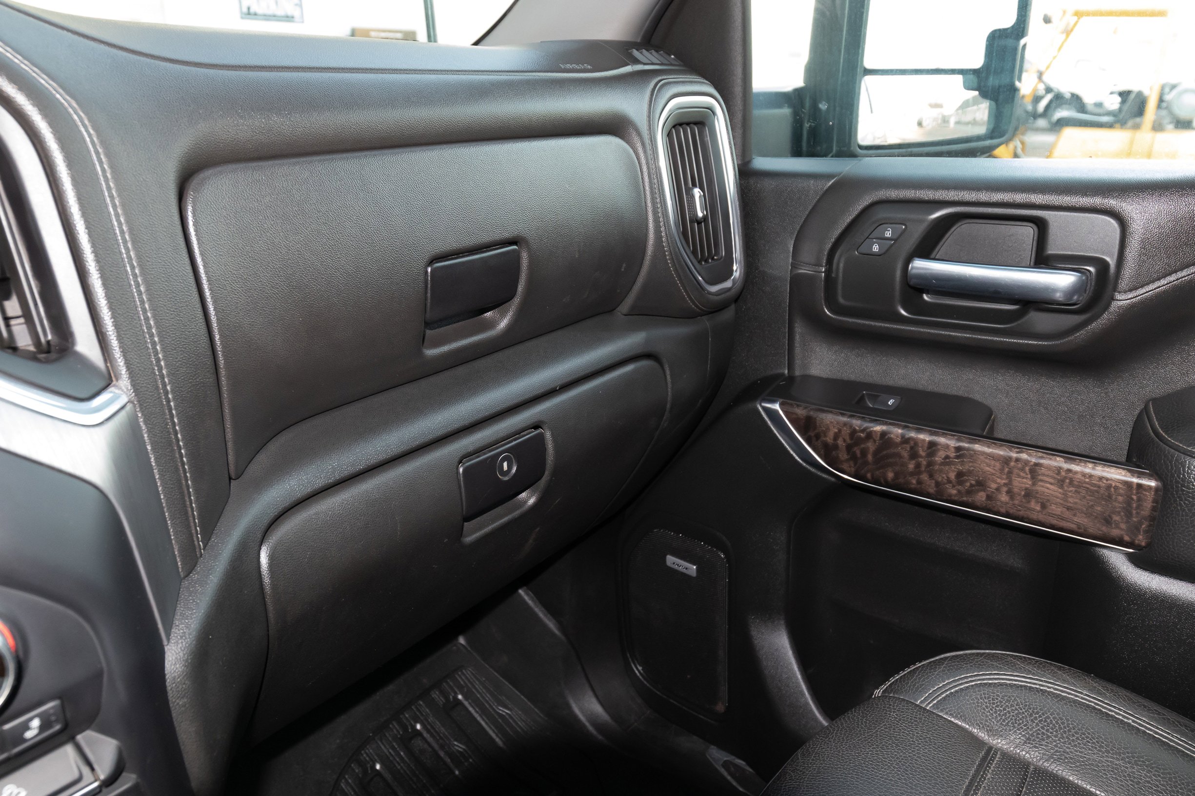 Used 2020 GMC Sierra 2500 Denali w/ Denali Ultimate Package image 29