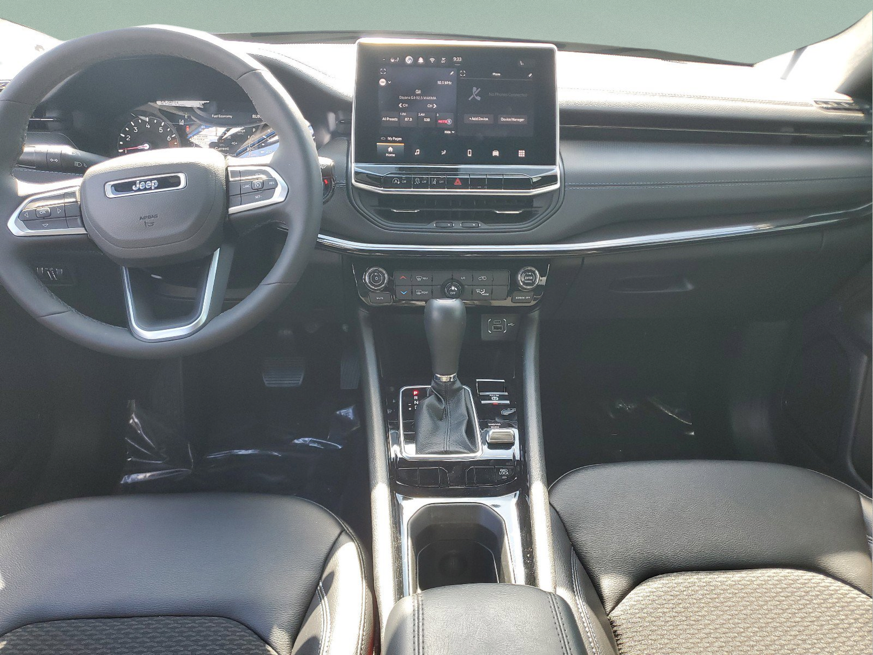Used 2026 Jeep Compass Latitude AWD/4WD image 10