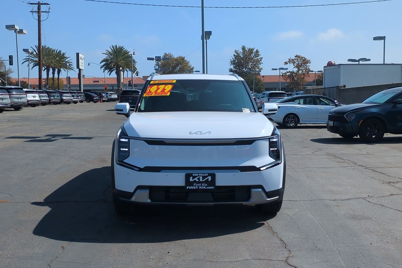 New 2026 Kia EV9 Wind image 2