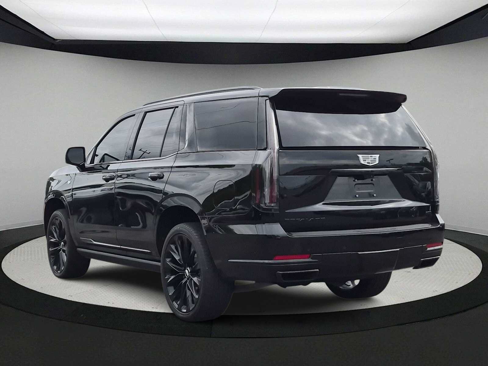 Used 2025 Cadillac Escalade Sport Platinum w/ LPO, ONYX Package AWD/4WD image 6