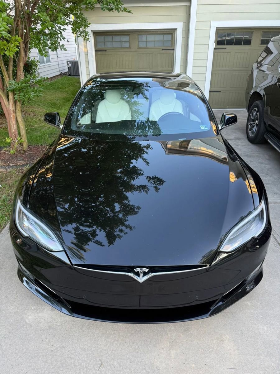Used 2017 Tesla Model S 60D AWD/4WD image 2