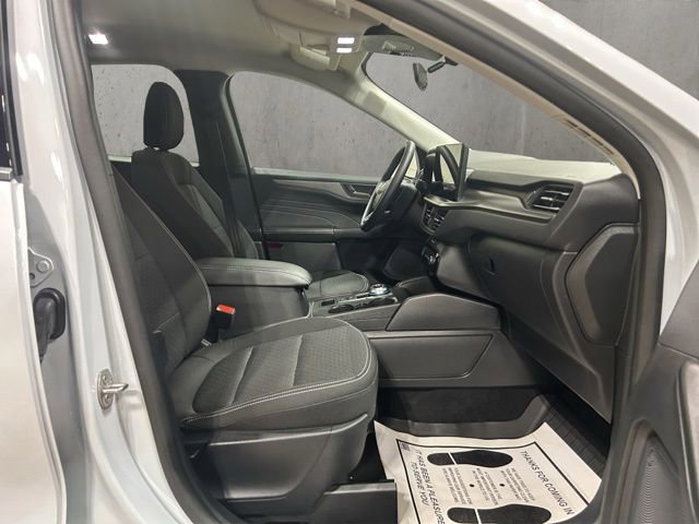 Certified 2025 Ford Escape Active w/ Tech Pack #1 AWD/4WD image 19