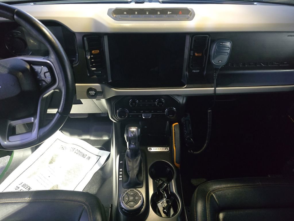 Used 2023 Ford Bronco Badlands image 12