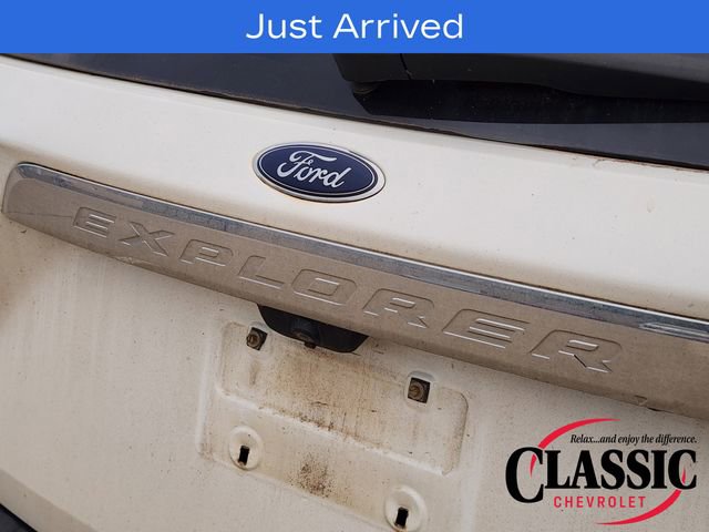 Used 2021 Ford Explorer XLT w/ Equipment Group 202A RWD image 15