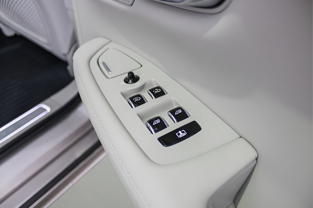 Certified 2023 Volvo S90 B6 Plus w/ Protection Package Premier AWD/4WD image 29