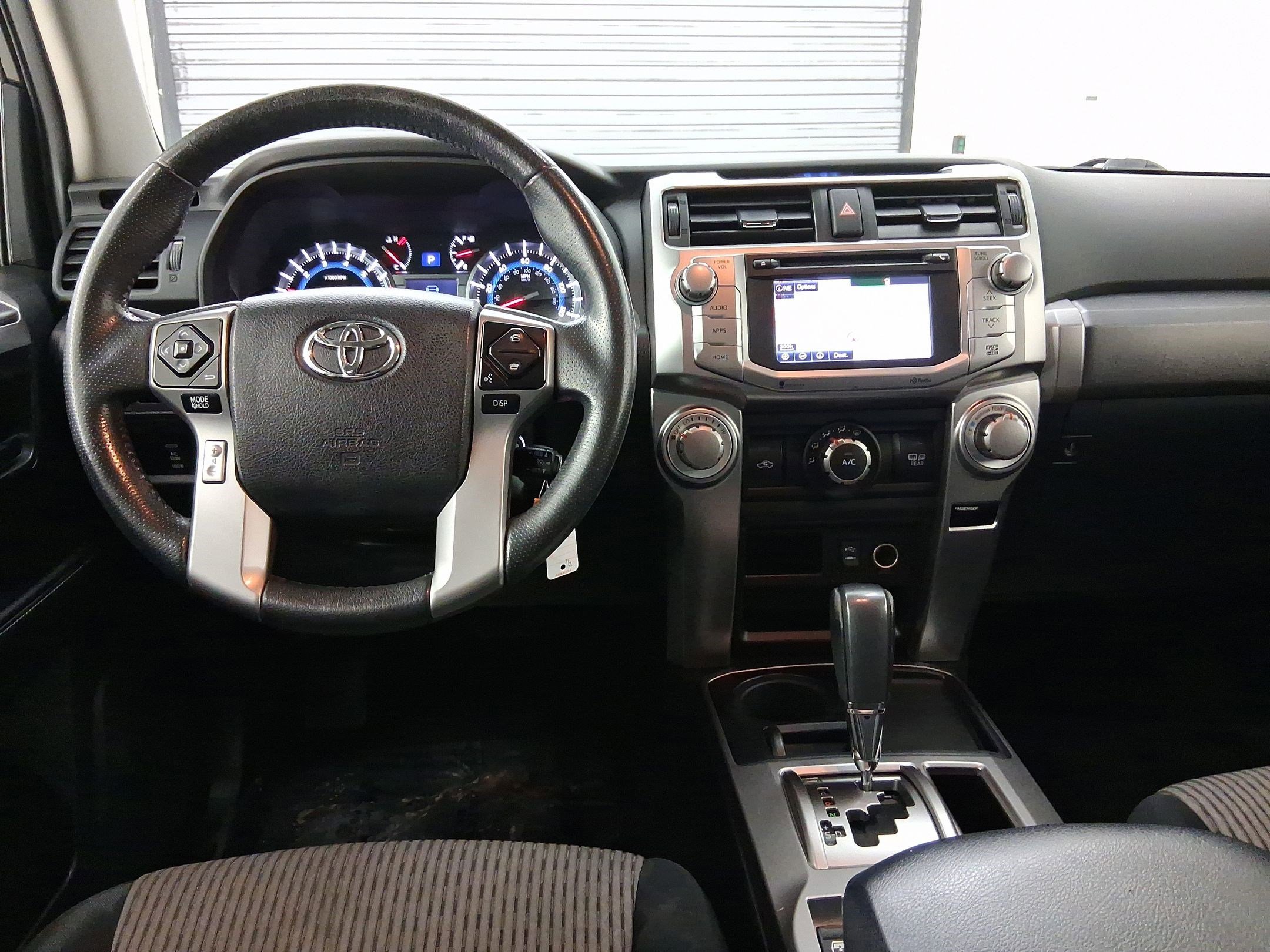 Used 2015 Toyota 4Runner SR5 image 21