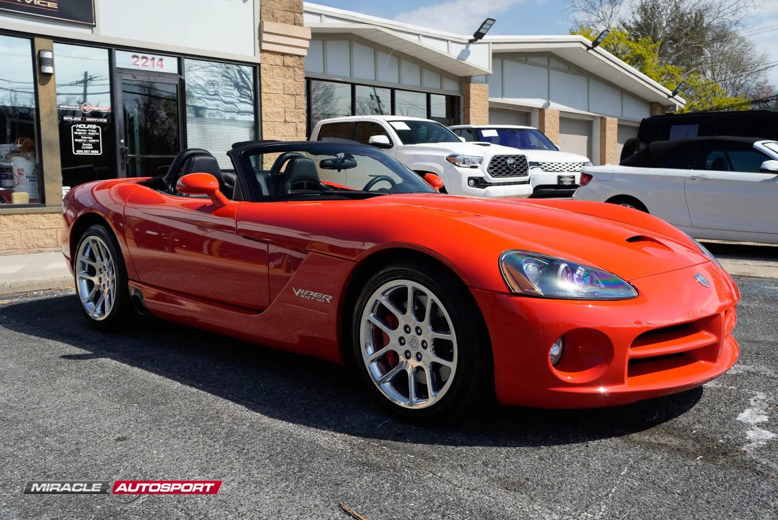 Used 2004 Dodge Viper SRT-10 image 10