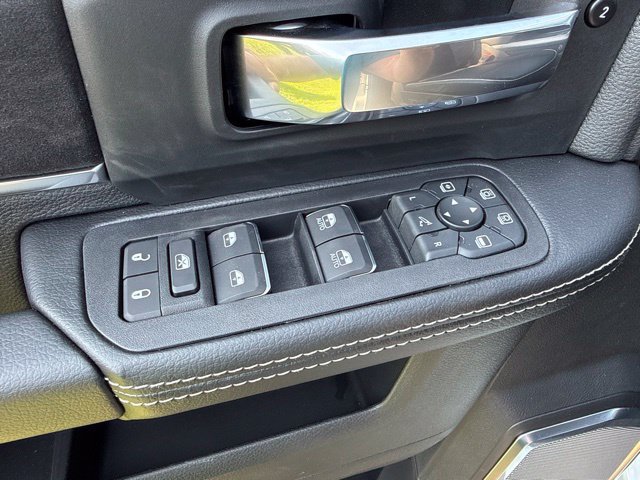 New 2026 RAM 2500 Laramie w/ Night Edition AWD/4WD image 32