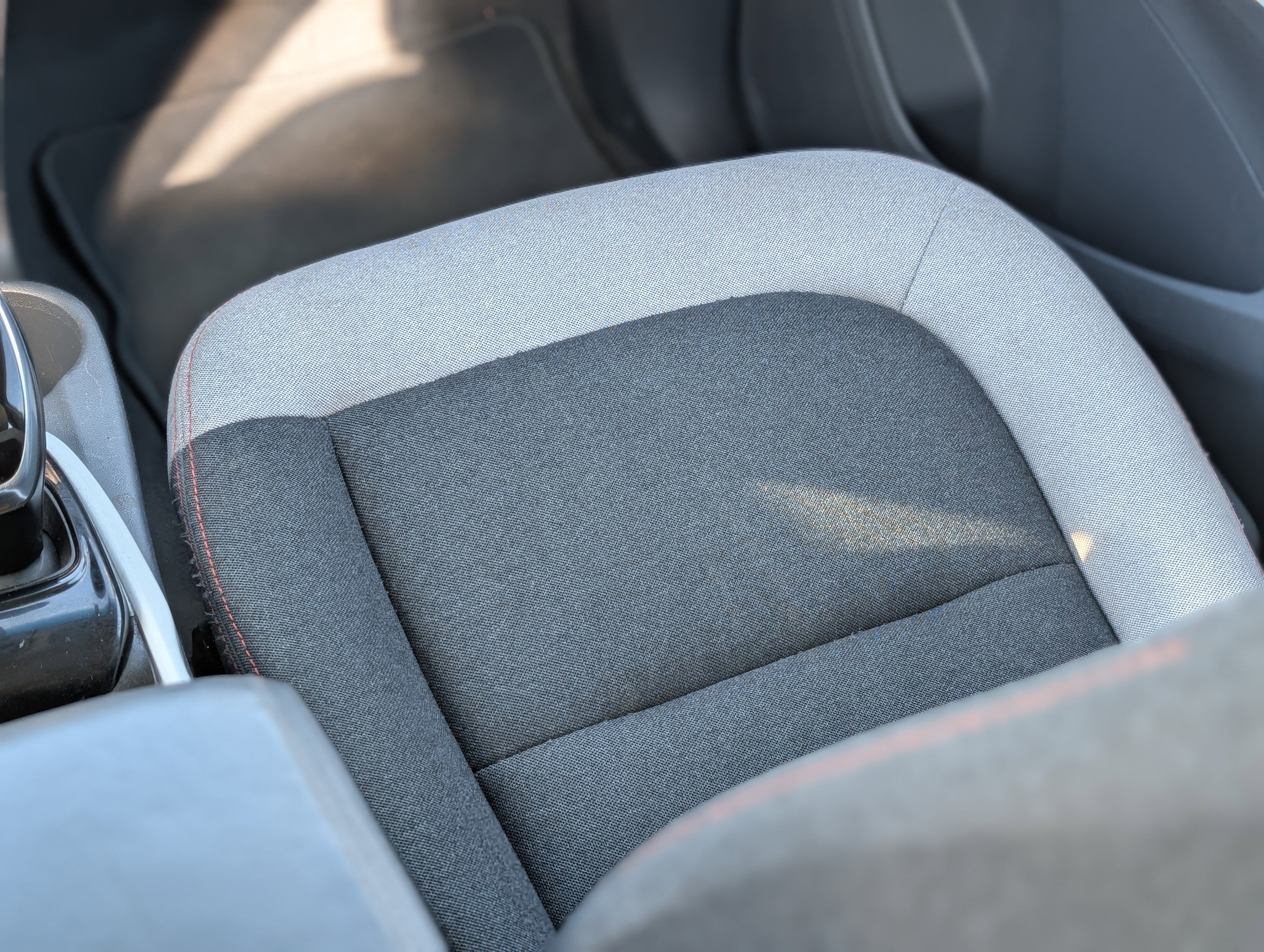 Used 2017 Chevrolet Bolt LT image 31