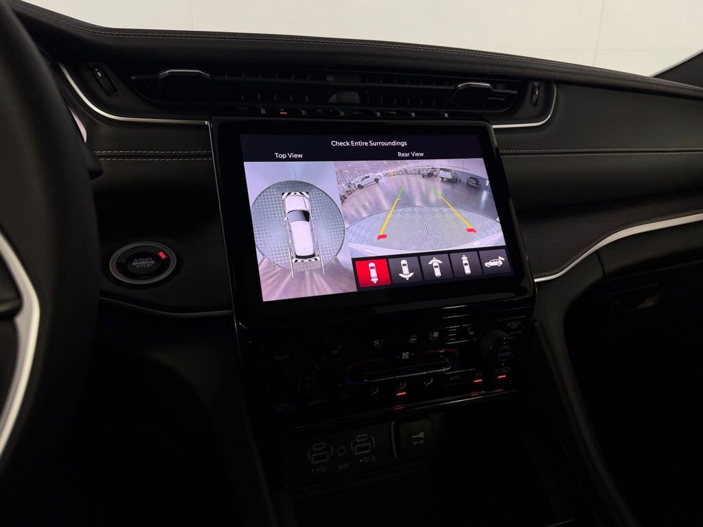 Used 2024 Jeep Grand Cherokee Limited 4xe w/ Luxury Tech Group II image 17