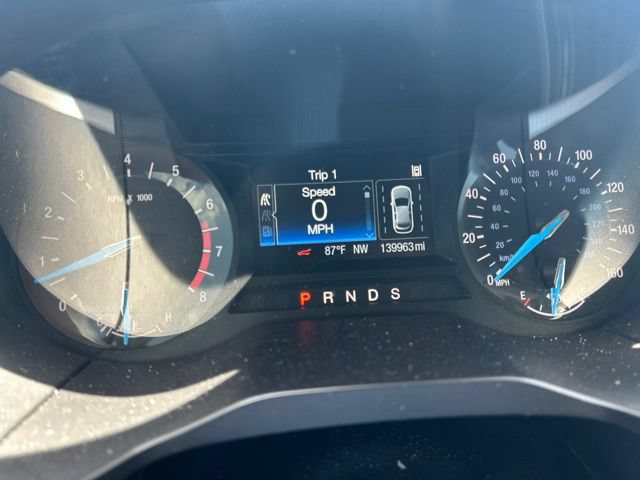 Used 2018 Ford Edge SEL w/ Ford Safe & Smart Package FWD image 24