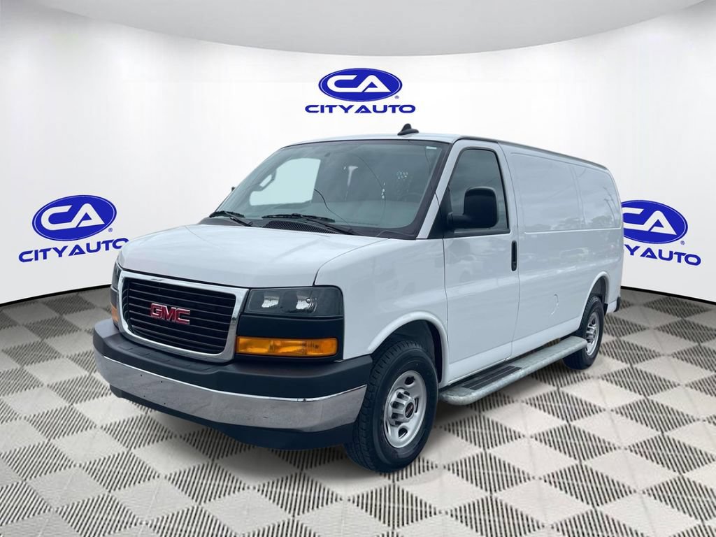 Used 2025 GMC Savana 2500 w/ Driver Convenience Package RWD image 10