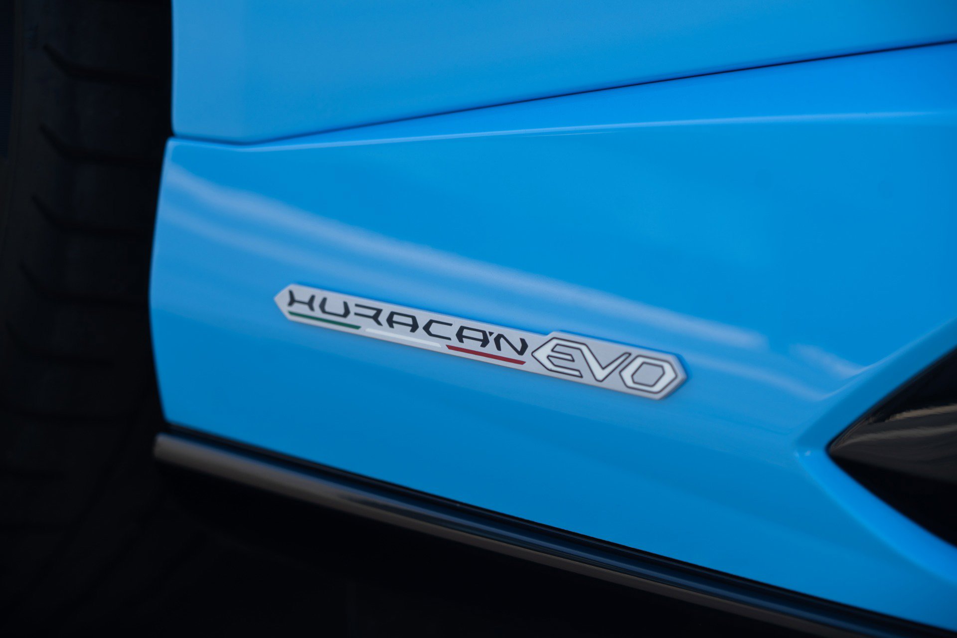 Used 2024 Lamborghini Huracan EVO image 9