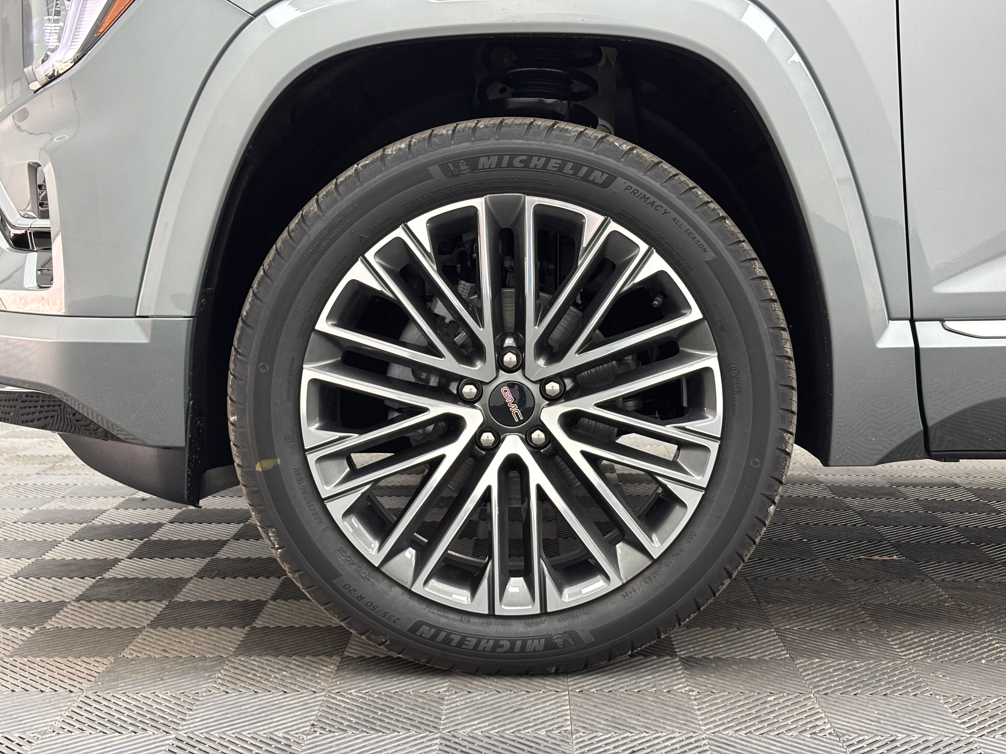 New 2027 GMC Terrain Denali w/ LPO, Floor Liner Package AWD/4WD image 16