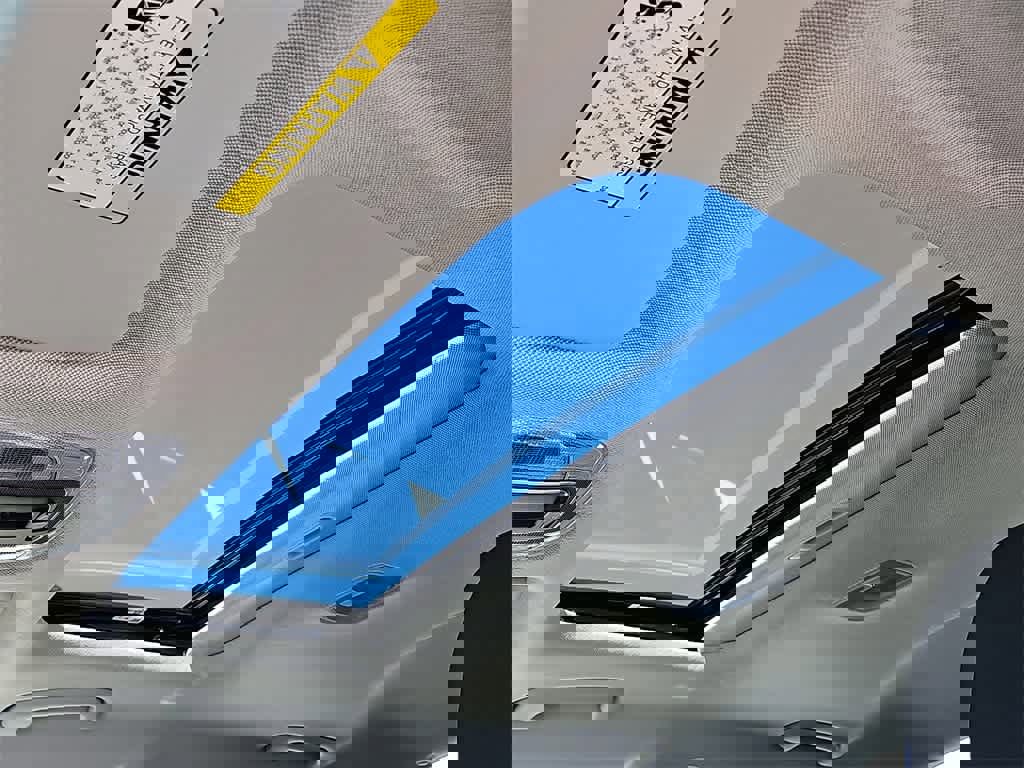 Certified 2024 Hyundai Elantra SEL w/ Convenience Package image 14