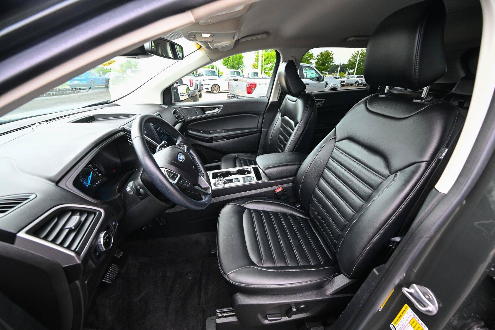 Used 2023 Ford Edge SEL AWD/4WD image 19