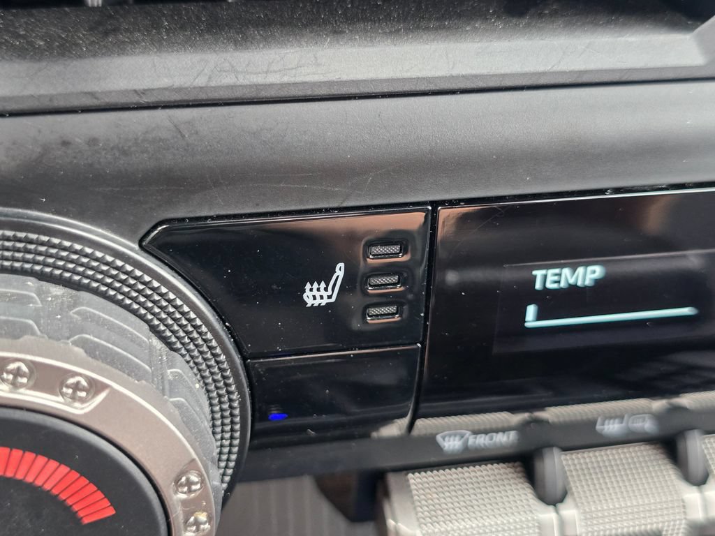 Certified 2024 Toyota Tacoma SR5 AWD/4WD image 8