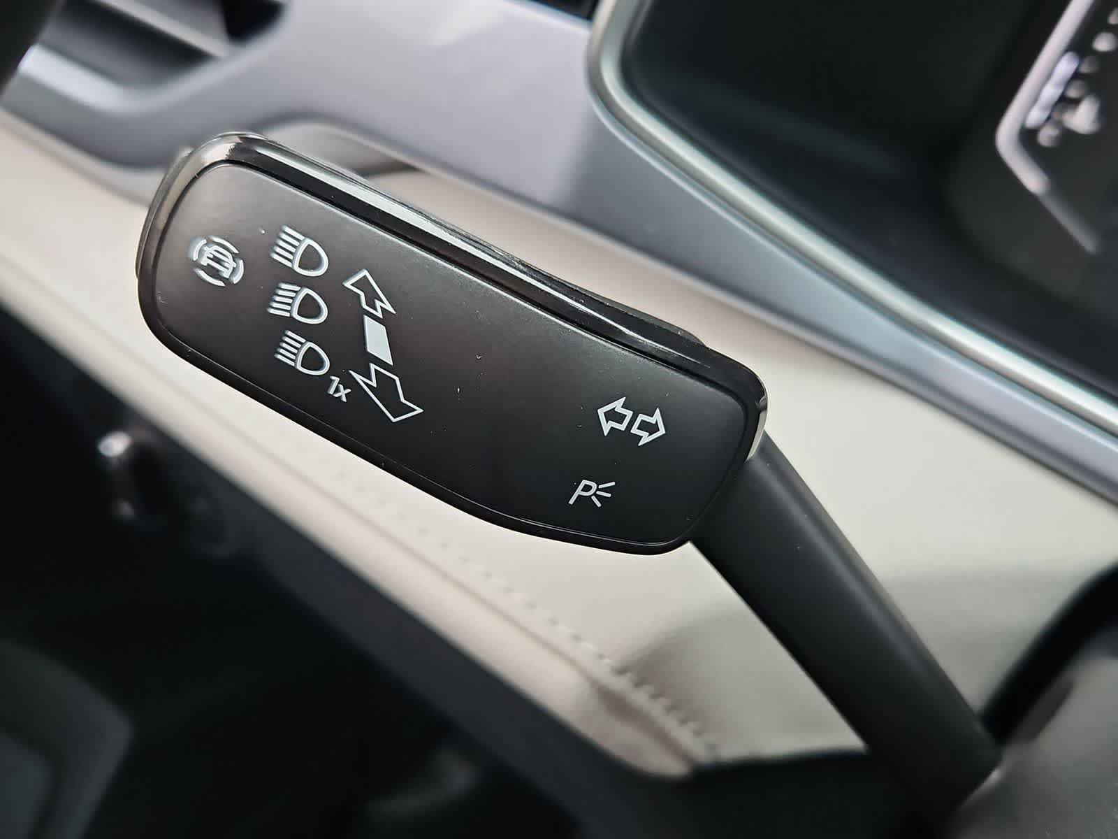 New 2026 Volkswagen Taos SEL AWD/4WD image 27