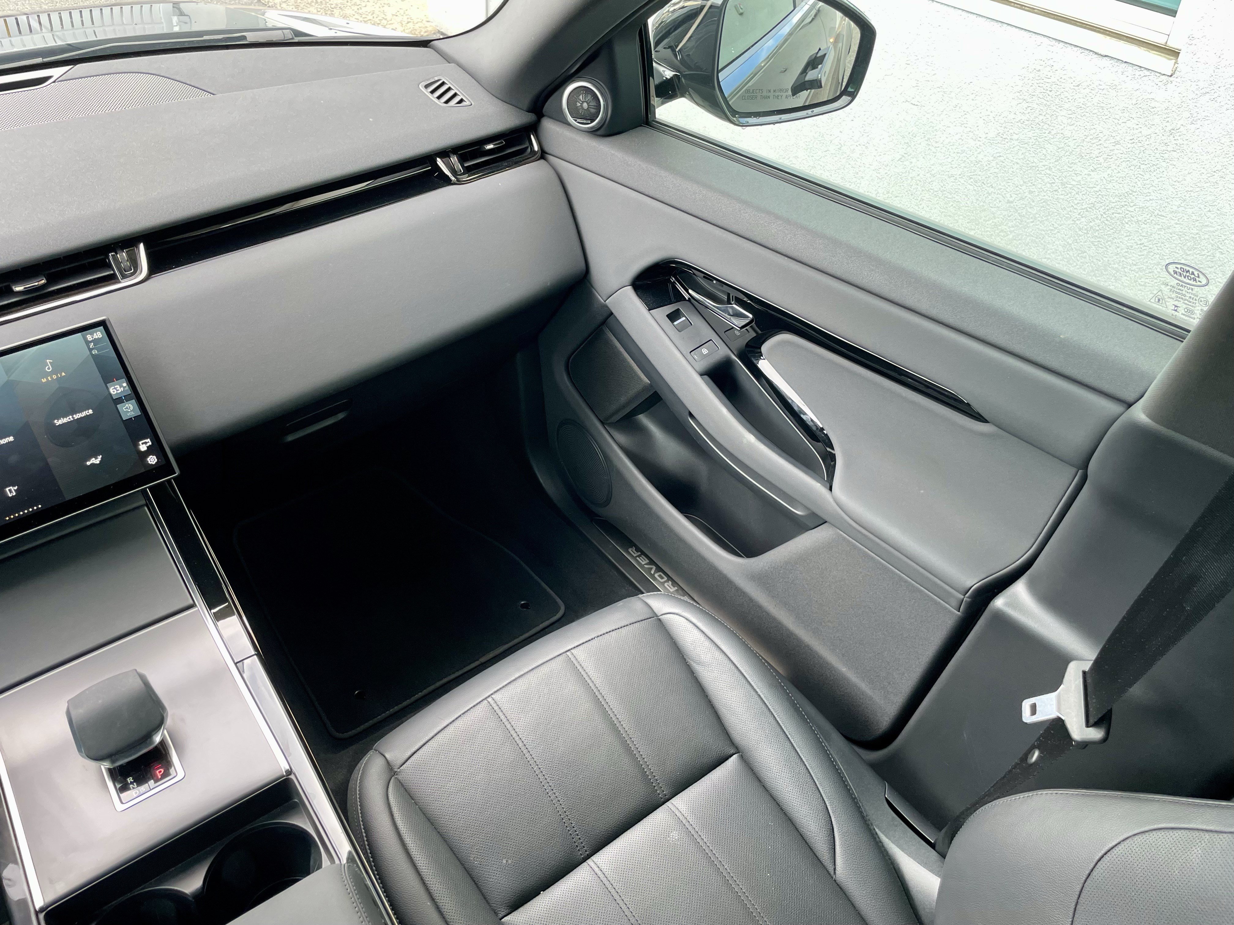 Certified 2025 Land Rover Range Rover Evoque Dynamic SE AWD/4WD image 18