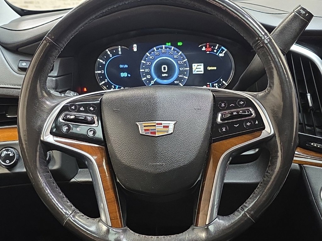 Used 2020 Cadillac Escalade Luxury image 17