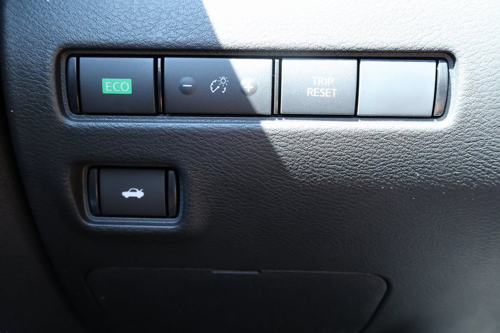 New 2025 Nissan Sentra SR image 15