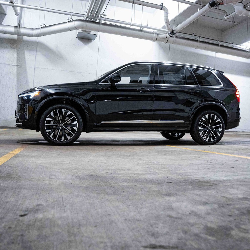 New 2026 Volvo XC90 B6 Plus w/ Protection Package Premier image 4