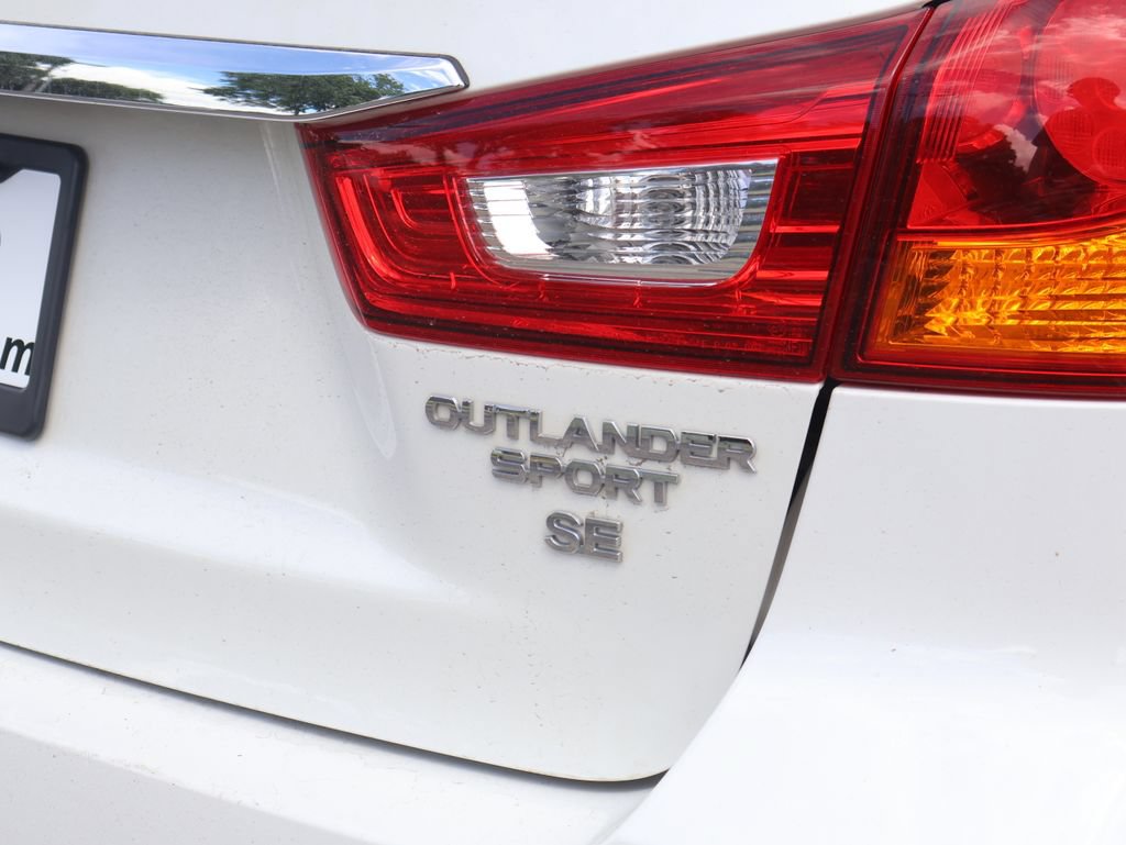 Used 2019 Mitsubishi Outlander Sport SE FWD image 9