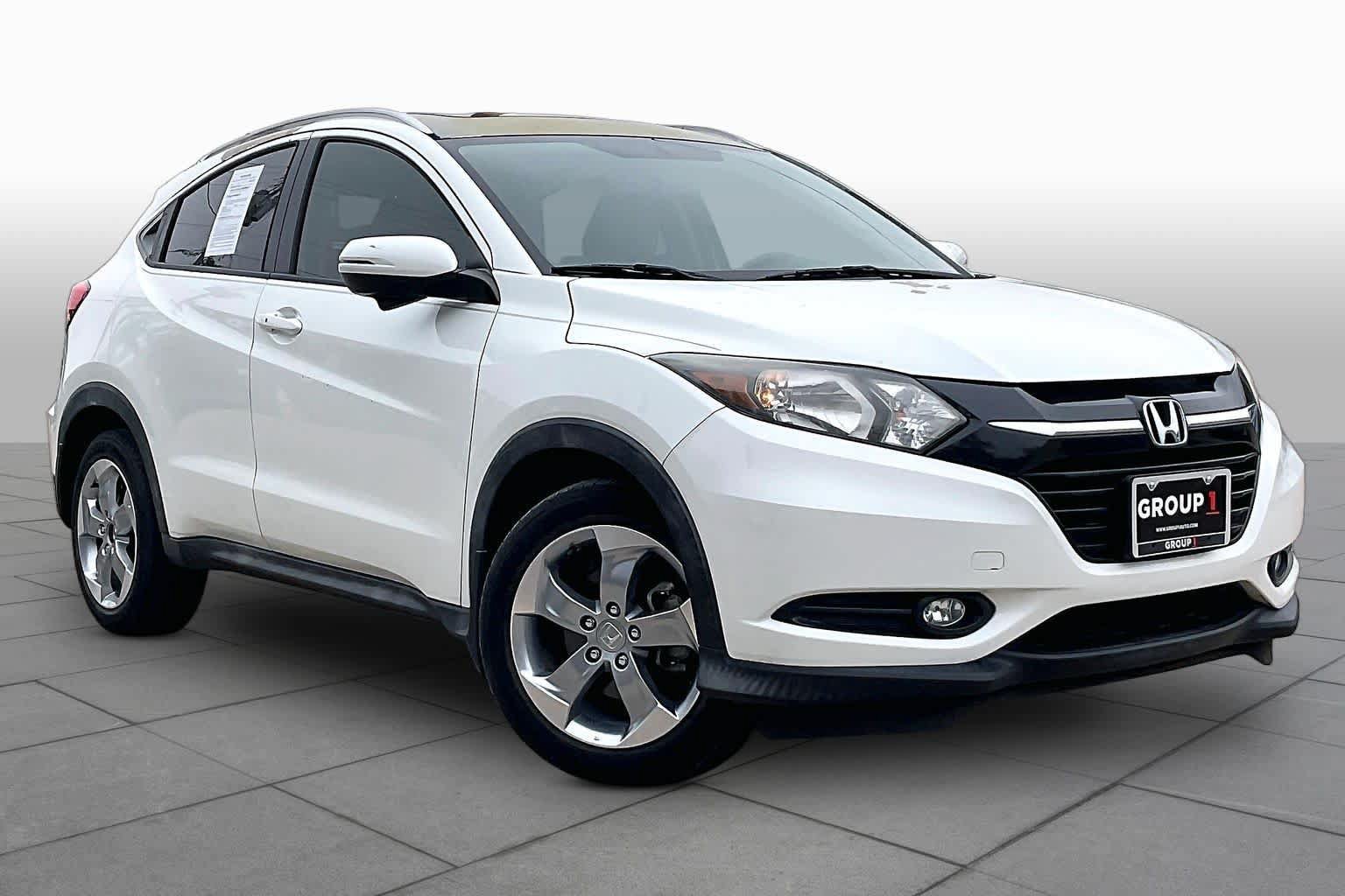 Used 2017 Honda HR-V EX-L image 2