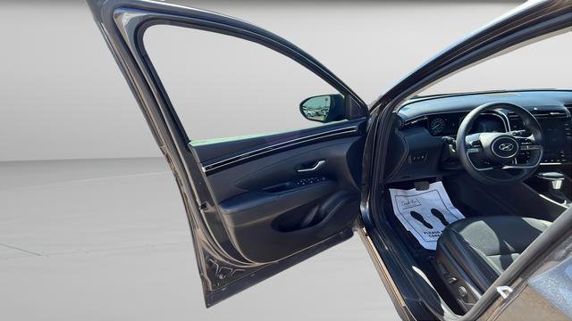 Used 2023 Hyundai Tucson SEL w/ Convenience Package image 9