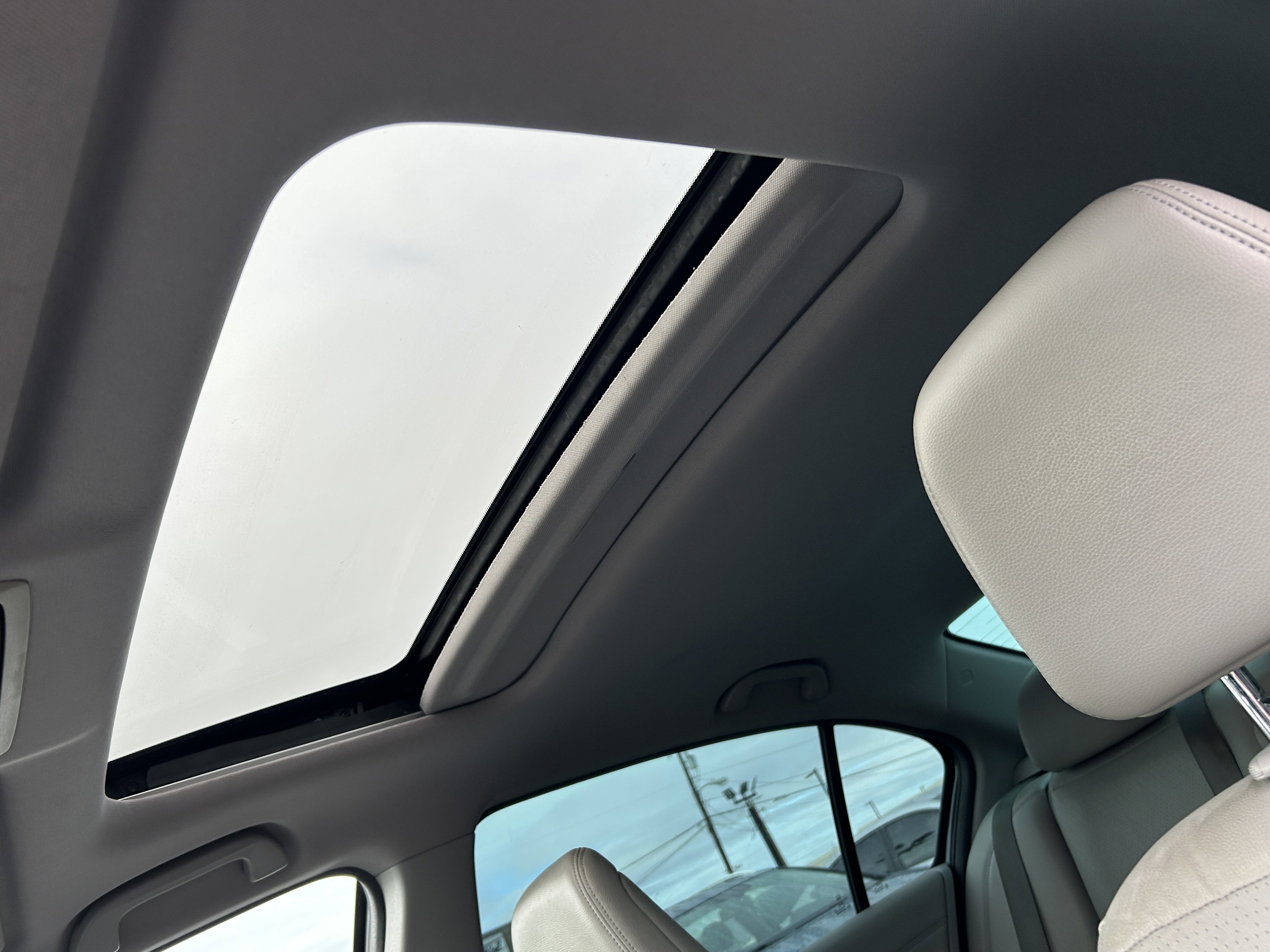 Used 2017 Honda Accord EX-L image 16