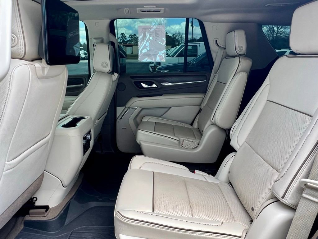 Used 2021 GMC Yukon Denali w/ Denali Ultimate Package image 12
