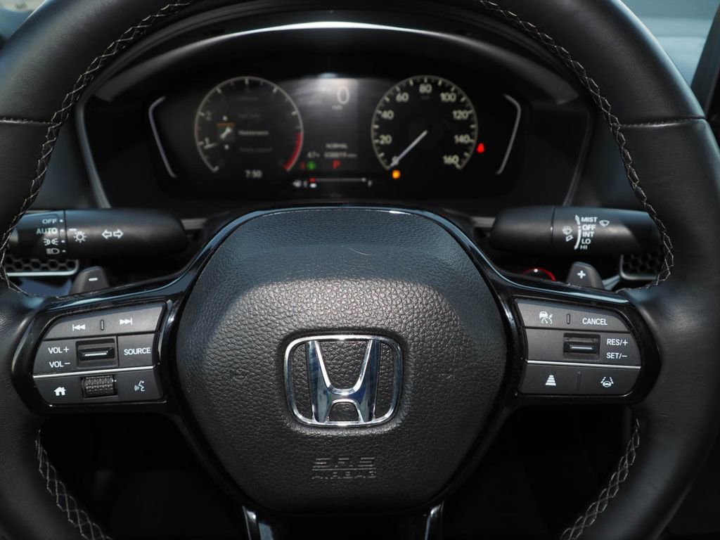 Used 2023 Honda Civic Sport image 28