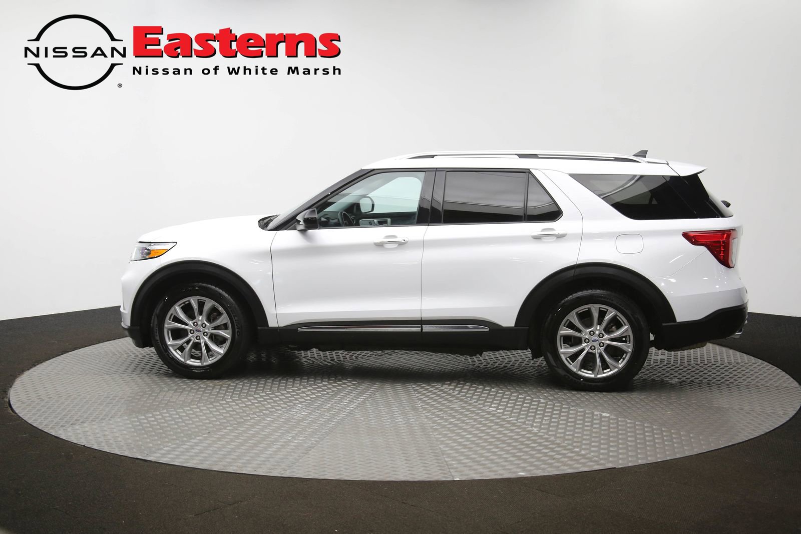Used 2024 Ford Explorer Limited image 61