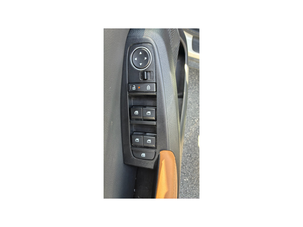 Used 2025 Kia Seltos EX w/ EX Sunroof Package FWD image 12