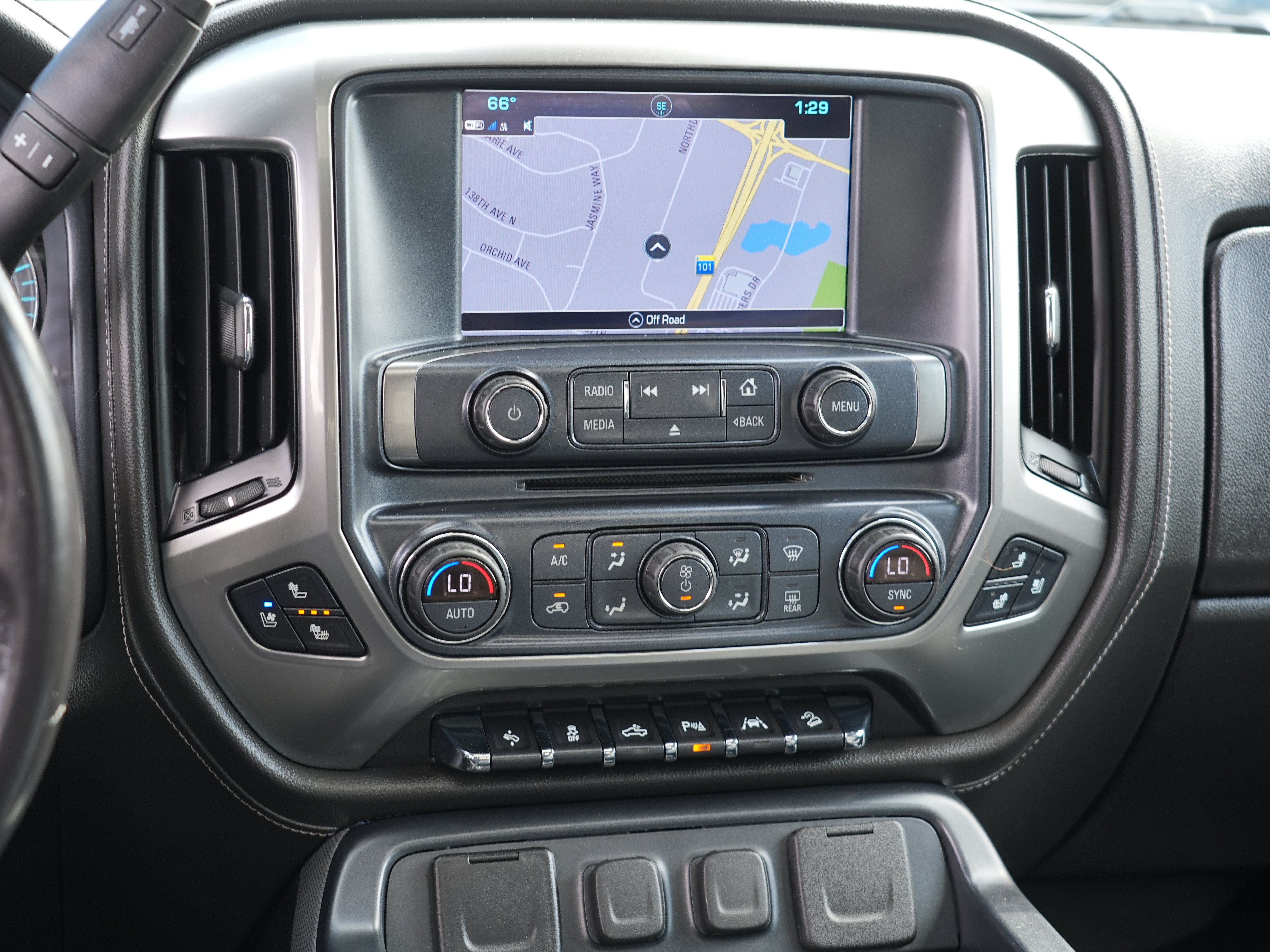 Used 2018 Chevrolet Silverado 1500 LTZ Z71 w/ Centennial Edition AWD/4WD image 21