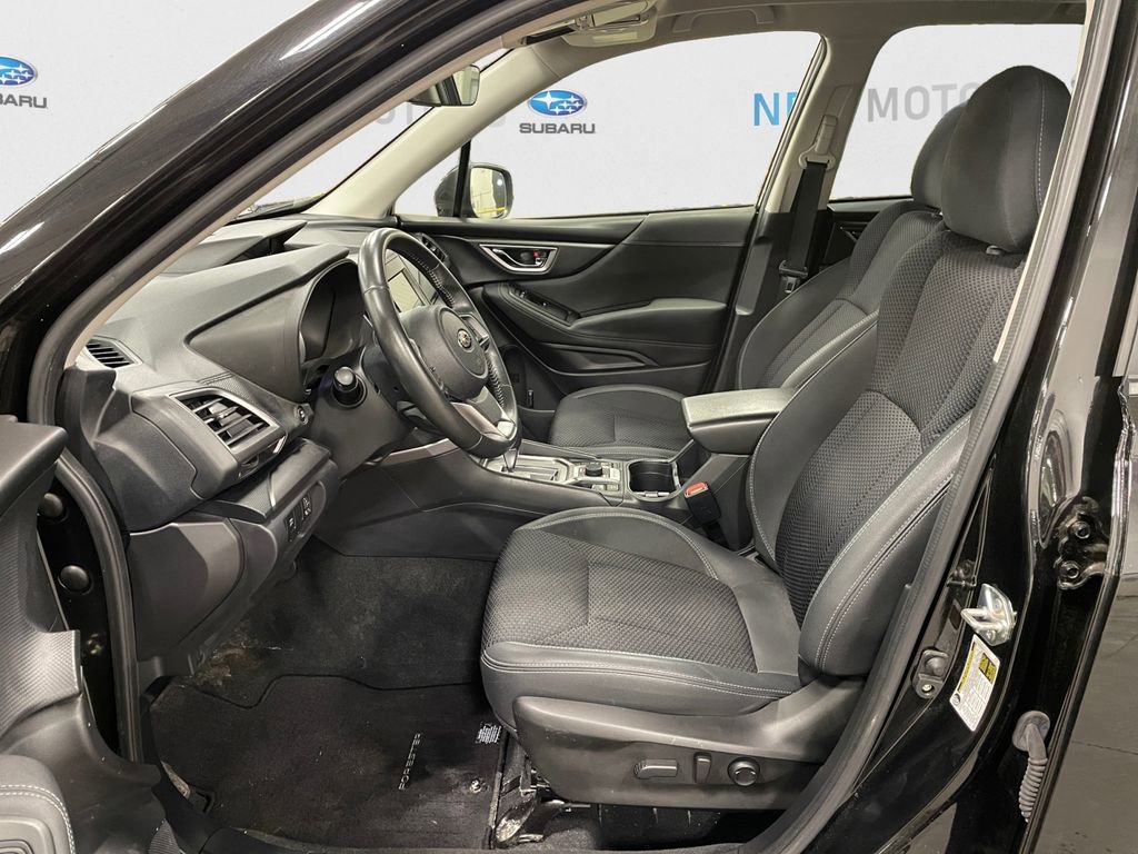 Used 2023 Subaru Forester Premium image 9