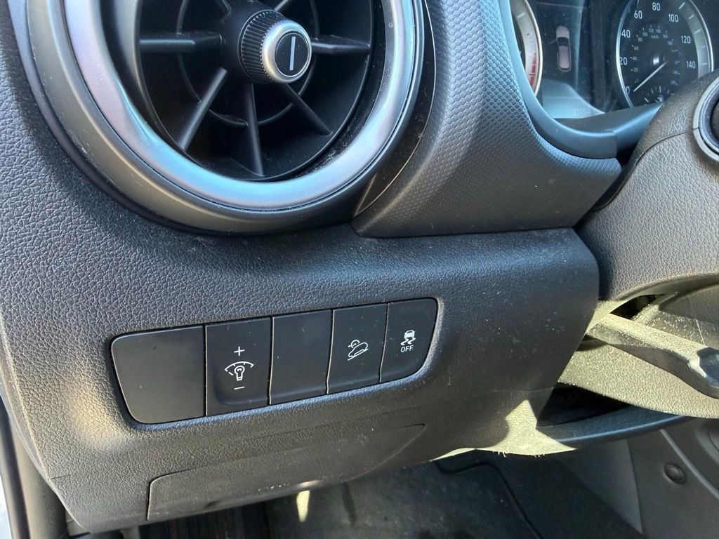 Certified 2023 Hyundai Kona SE w/ Cargo Package image 12