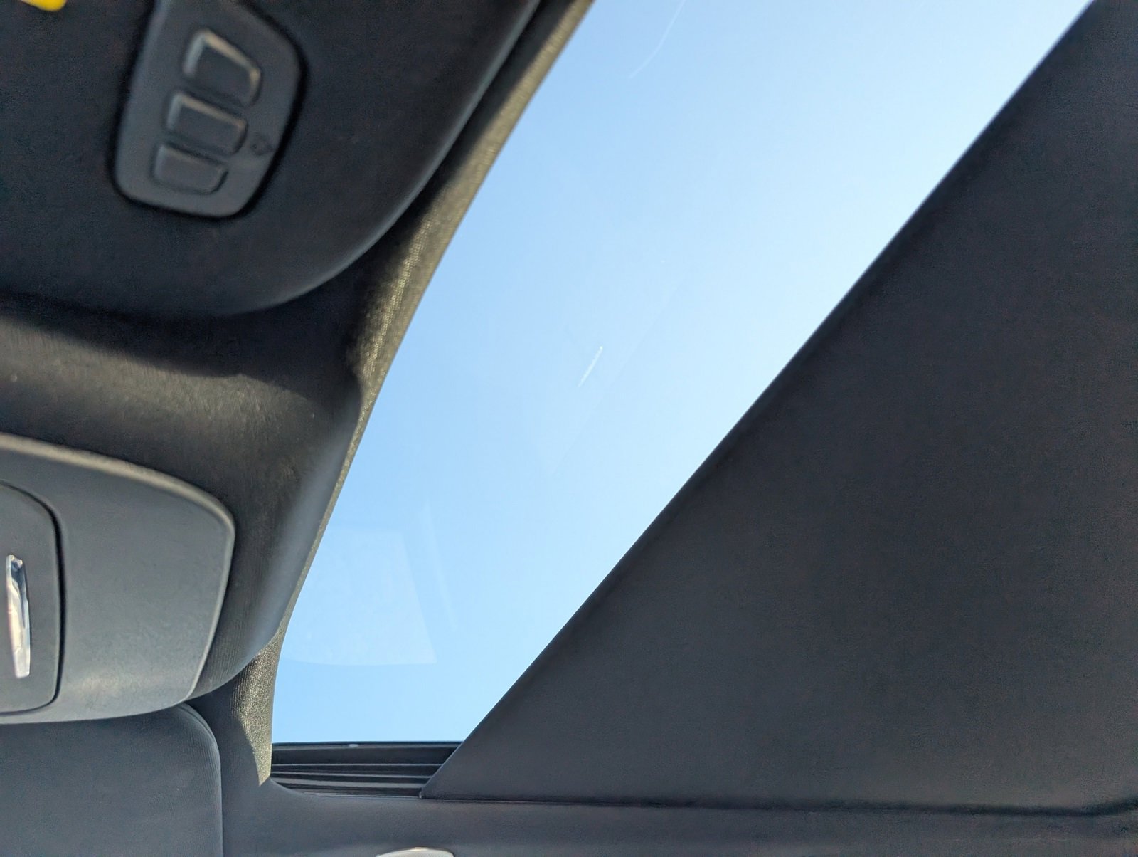 Used 2022 Ford F150 Lightning Platinum image 7