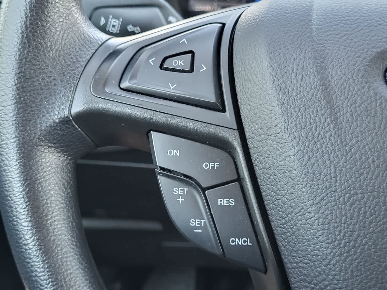 Used 2024 Ford Edge SE w/ Black Appearance Package AWD/4WD image 17