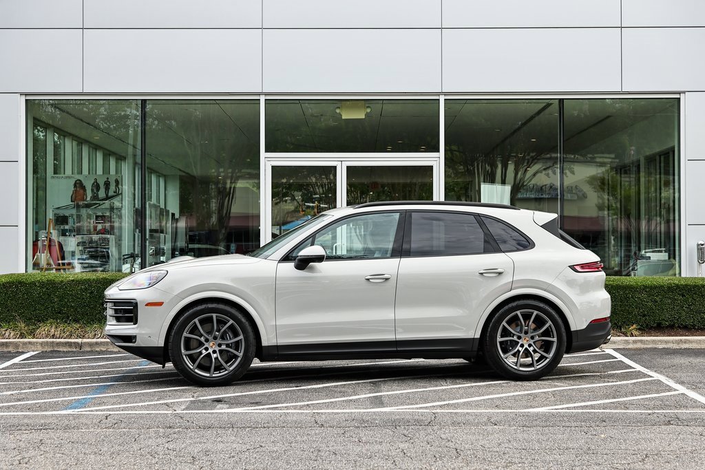 New 2026 Porsche Cayenne image 2