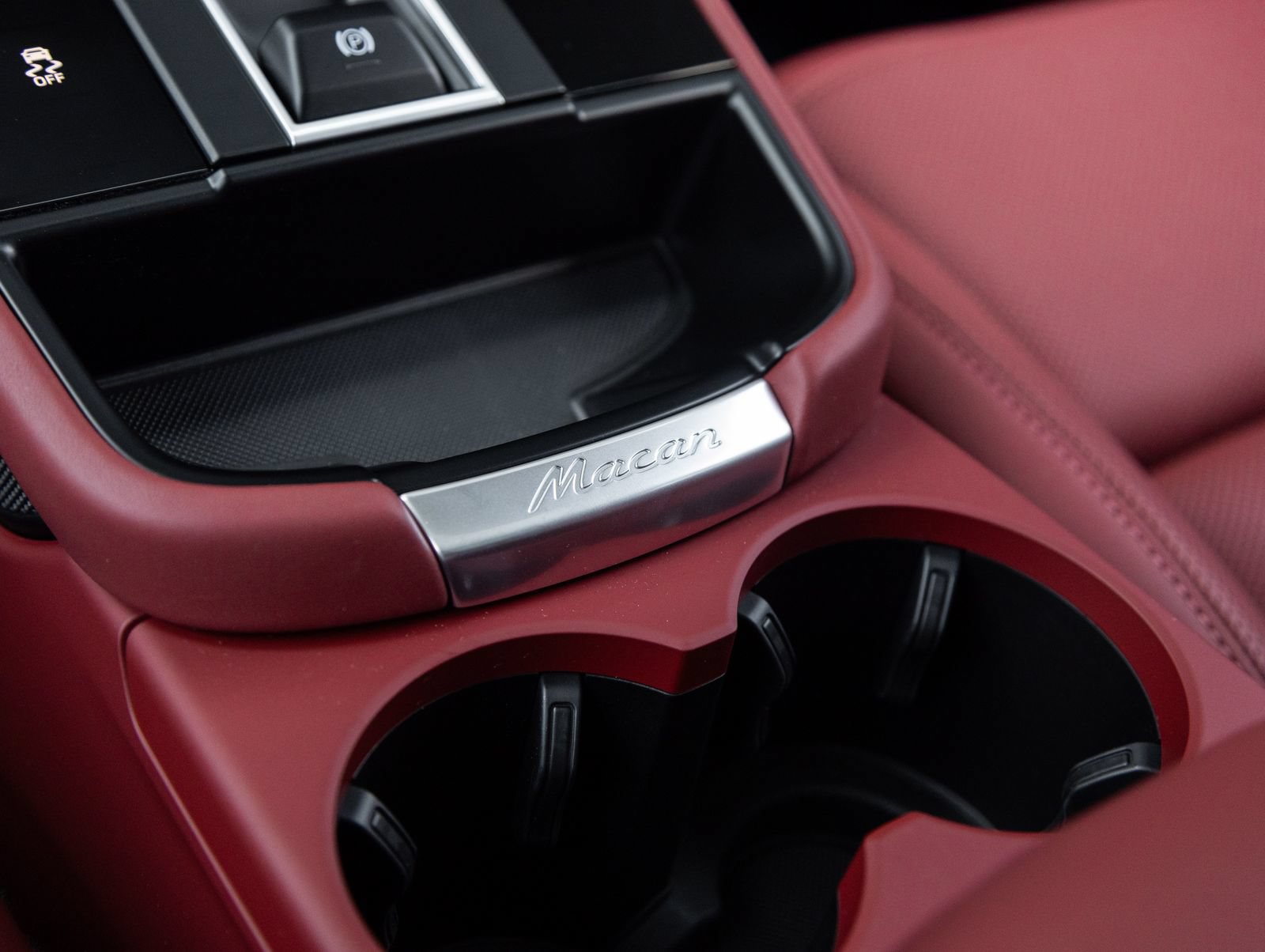 New 2026 Porsche Macan AWD/4WD image 28