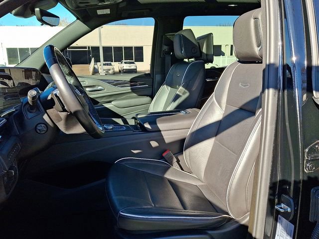 Used 2021 Cadillac Escalade Sport w/ Driver Assist Tech Package image 14