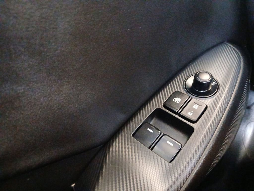 Used 2019 MAZDA MX-5 Miata RF Grand Touring RWD image 19