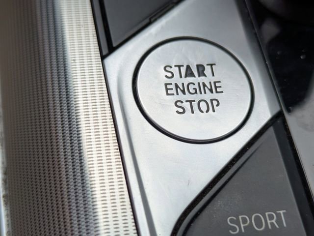 Used 2022 BMW 330i Sedan w/ Convenience Package RWD image 26