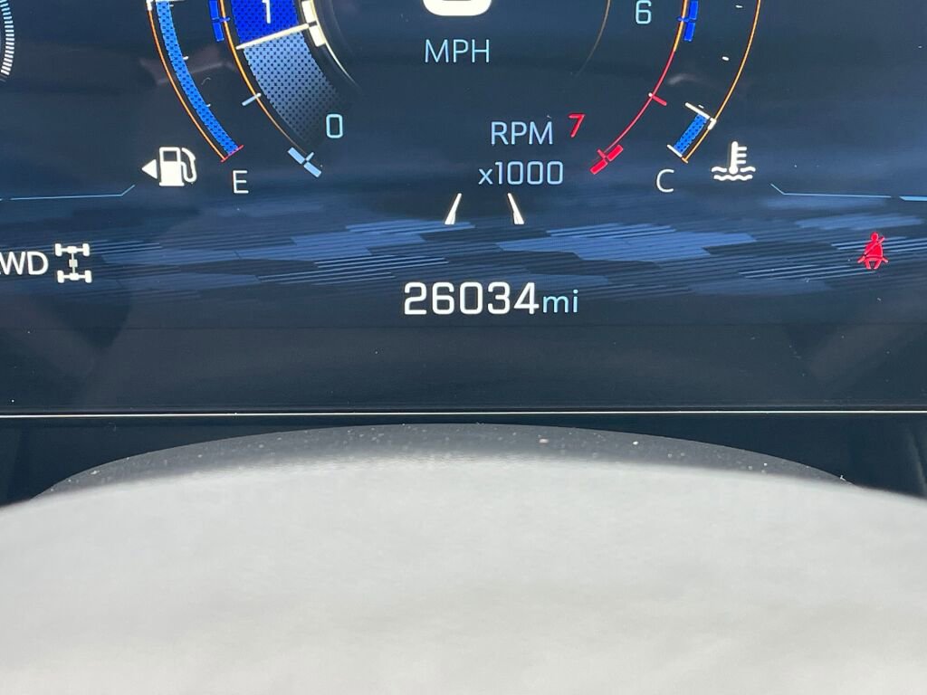 Used 2025 Chevrolet Equinox LT w/ Convenience Package II image 3